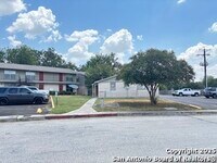 Building Photo - 5602 Bienville Dr
