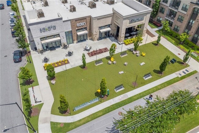 Building Photo - 183 Cleveland St SE