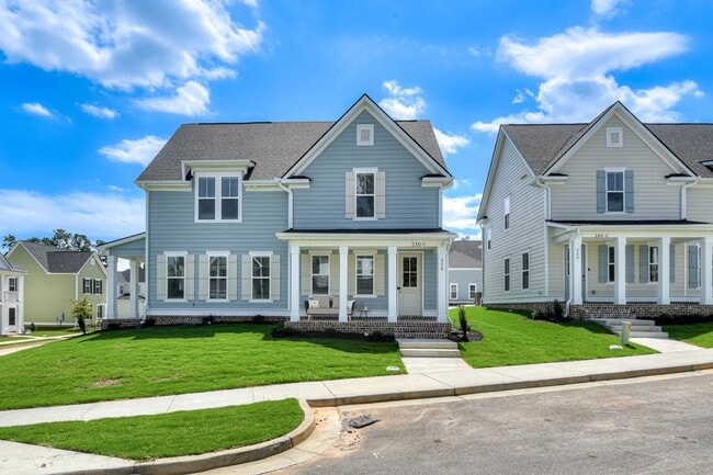 Primary Photo - 220 Hanover Cir