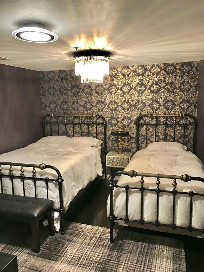 Building Photo - 239 Rep John Lewis Way N