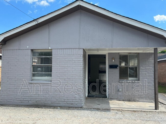 Building Photo - 3822 Dabney St