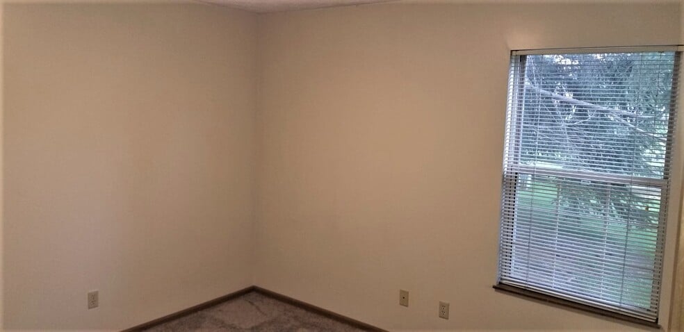 Building Photo - 3586 Harris Ave NW