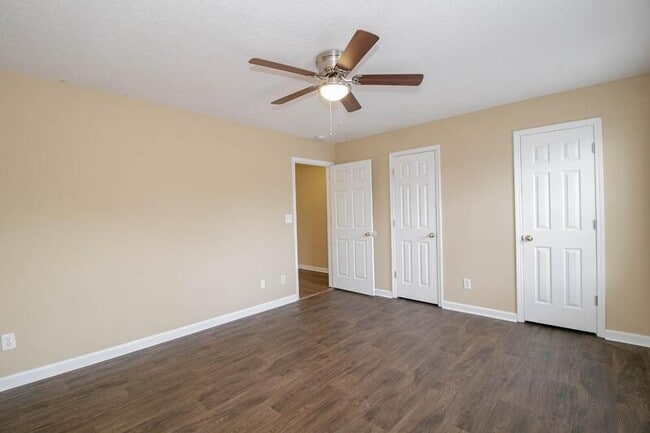 Building Photo - 2107 Ringgold Ct