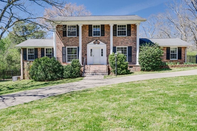 Building Photo - 795 Greeley Dr