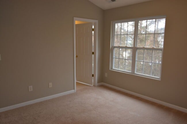 Building Photo - Sophisticated Living Near RTP & Duke