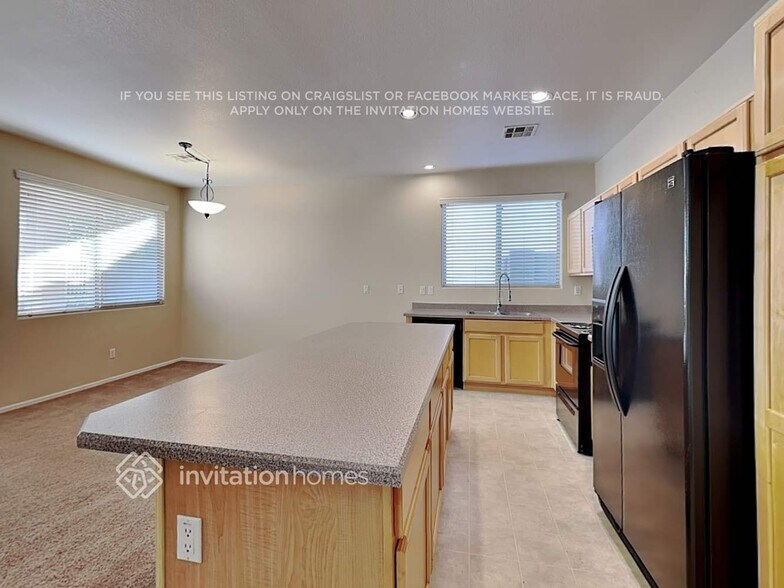 Building Photo - 7025 E Keats Ave