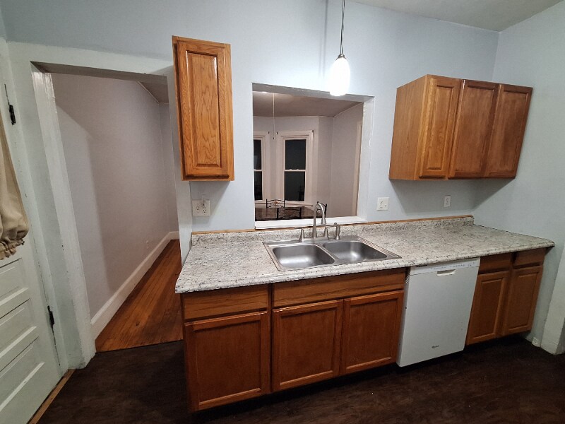 Building Photo - 10 Euclid Ave