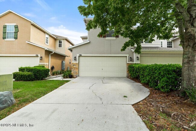 Building Photo - 6019 Bartram Village Dr