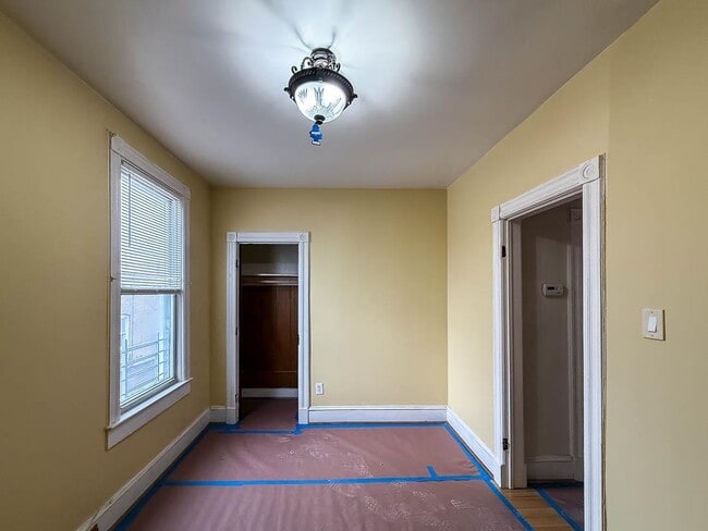 Building Photo - 90 Carlton Ave