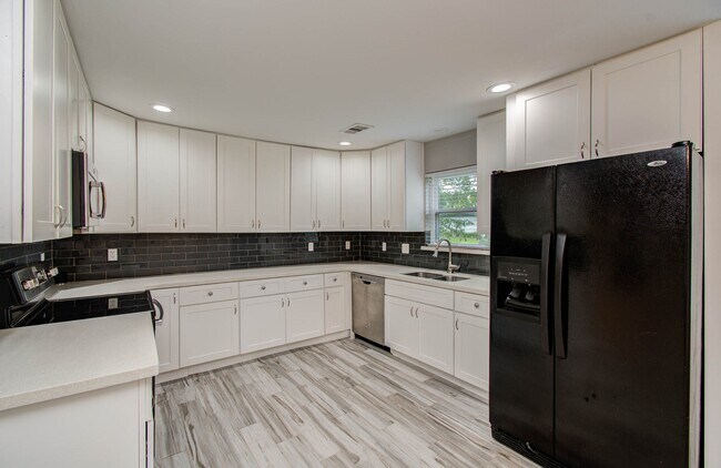 Building Photo - 11403 Braewick Dr