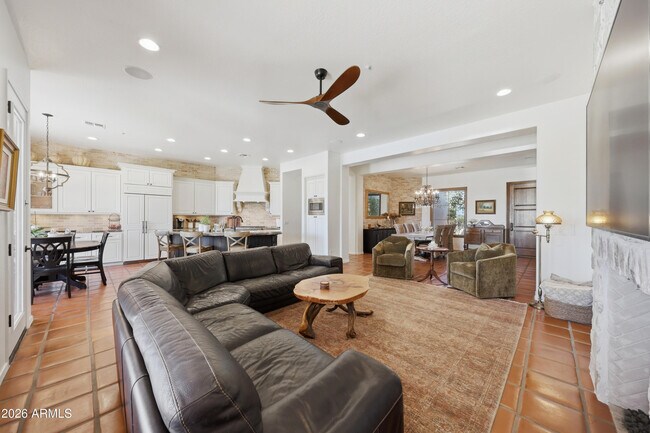 Building Photo - 11071 E Evans Rd