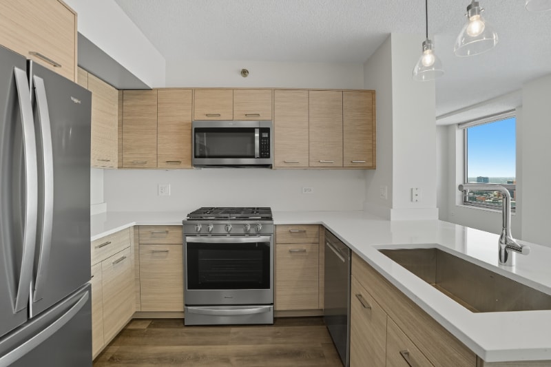 Building Photo - 279 N Canal St