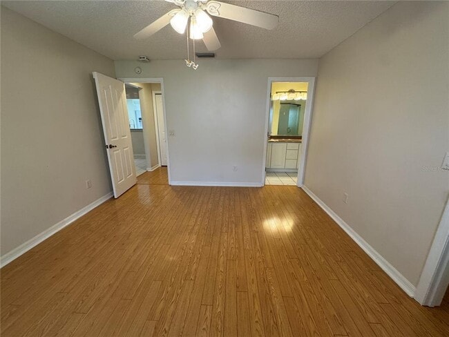 Building Photo - 3056 St Thomas Ln