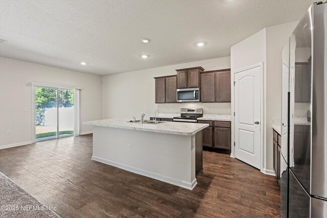 Building Photo - 8466 Cape Fox Dr