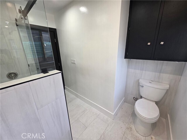 Building Photo - 9525 Stanwin Ave