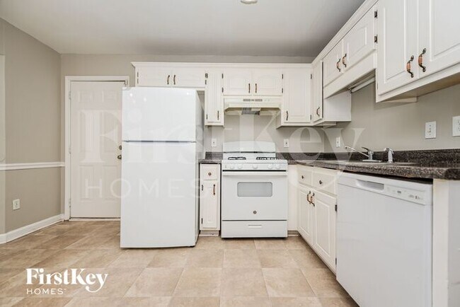 Building Photo - 1513 N Hampton Ct