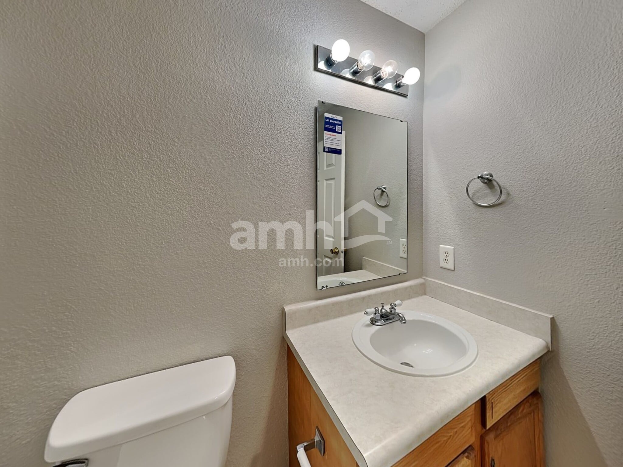 Building Photo - 630 Day Break Dr