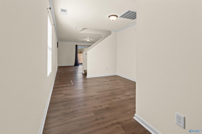 Building Photo - 313 Mertle Dr