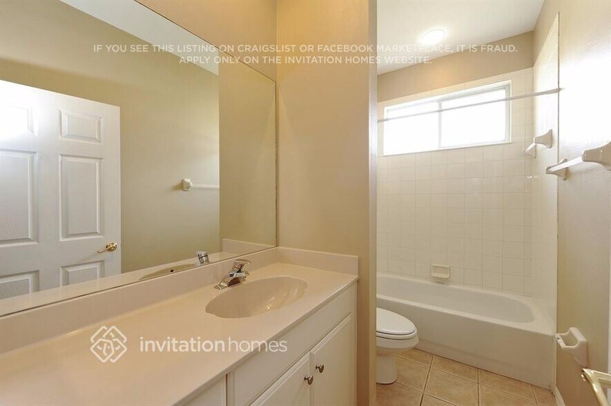 Building Photo - 2169 Palm Ct