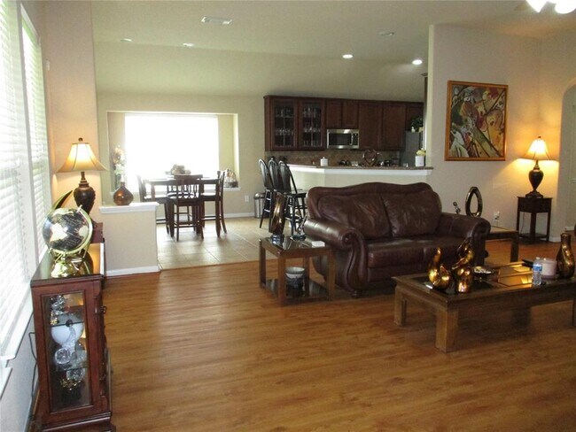 Building Photo - 13203 Barons Cove Ln