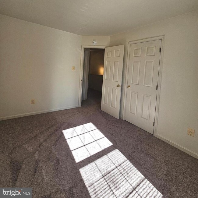 Building Photo - 13120 Misty Glen Ln