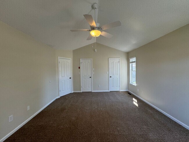 Building Photo - Welcome to this beautifully renovated detached condo!