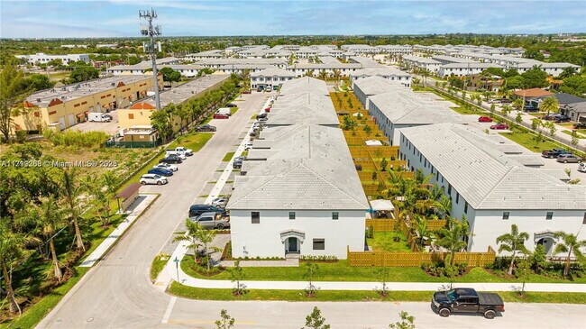 Building Photo - 13001 SW 286th Way