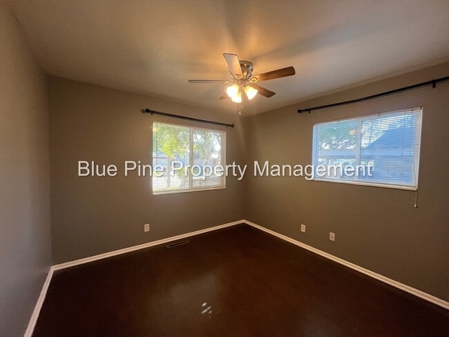 Building Photo - 611 Starlite Ave