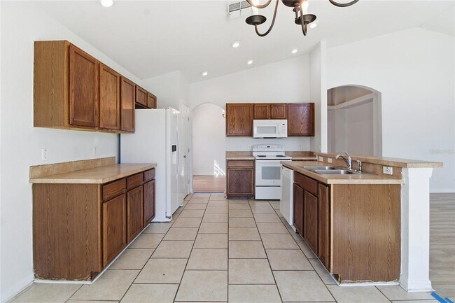 Building Photo - 2764 Rochelle Dr