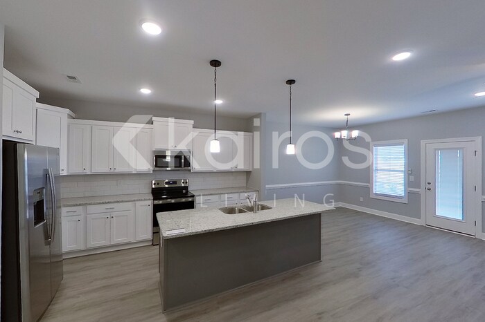 Building Photo - 3705 Oak Leaf Wy