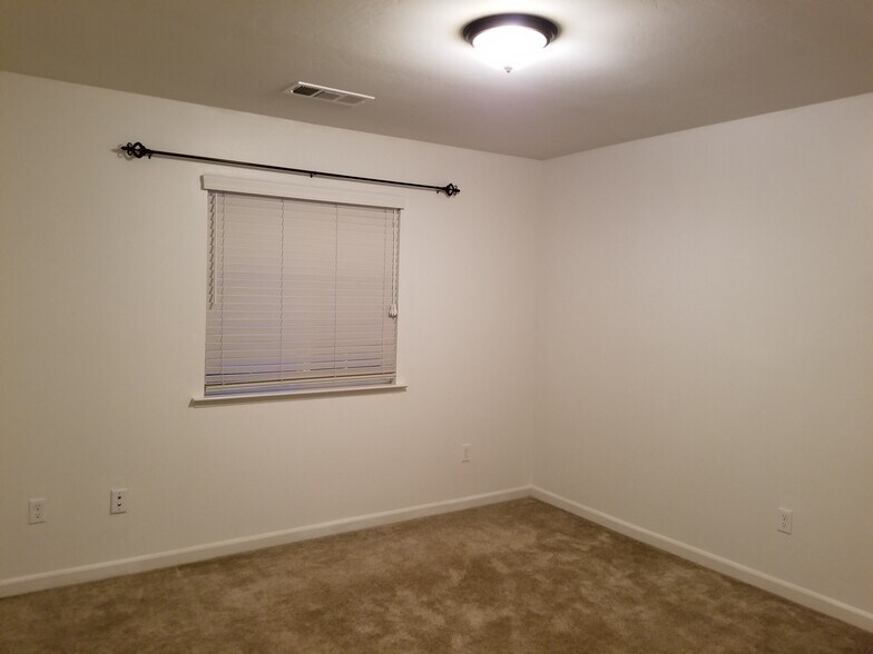 2nd Bedroom - 2756 Chardonnay Ln