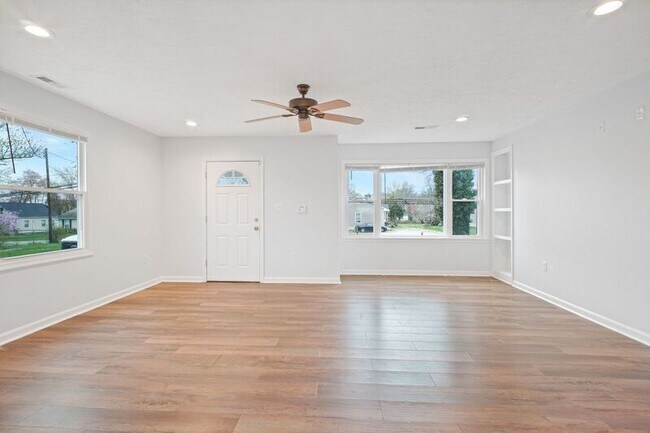 Building Photo - 6339 Old Plank Rd