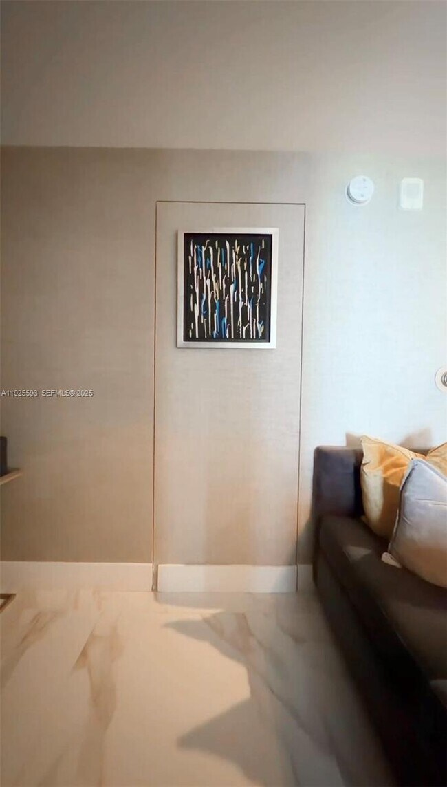 Building Photo - 16385 Biscayne Blvd