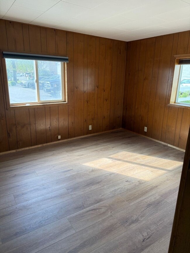 Building Photo - Charming 1 bedroom, 1 bathroom home available in Belgrade!