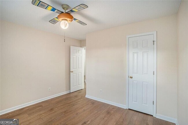 Building Photo - 2533 Morning Glory Pl NW