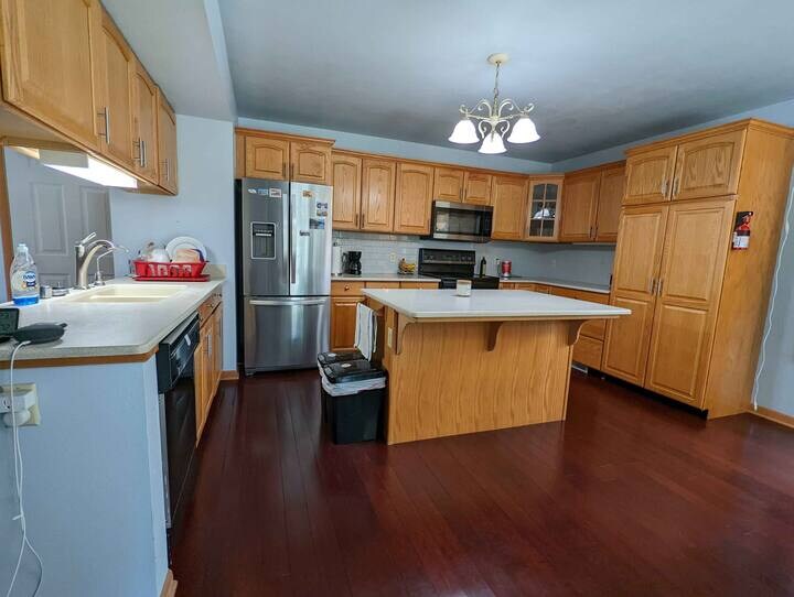 Building Photo - 3841 Ridgeway Ave