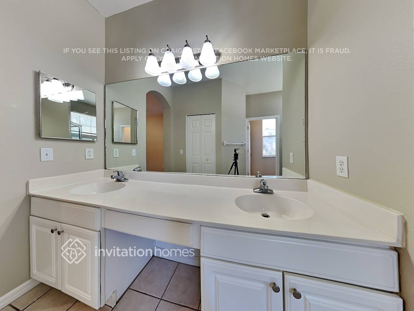 Building Photo - 2808 Spring Meadow Dr