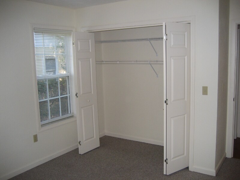 Building Photo - 614 Higate Rd
