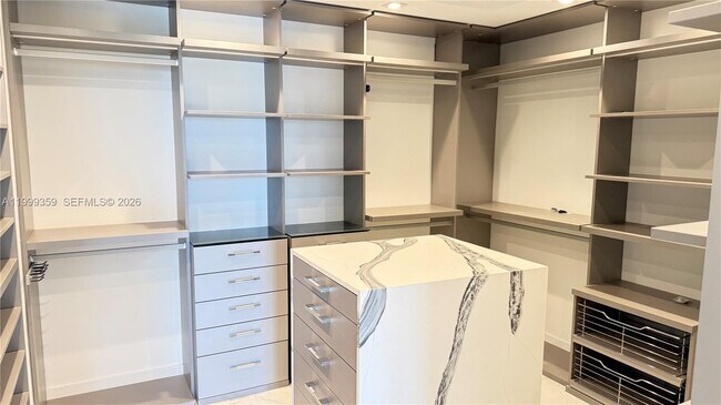 Building Photo - 19707 Turnberry Way