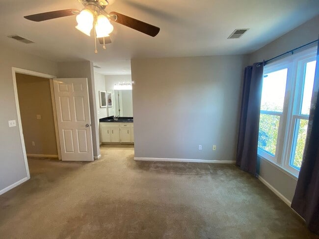 Building Photo - Broad River Township