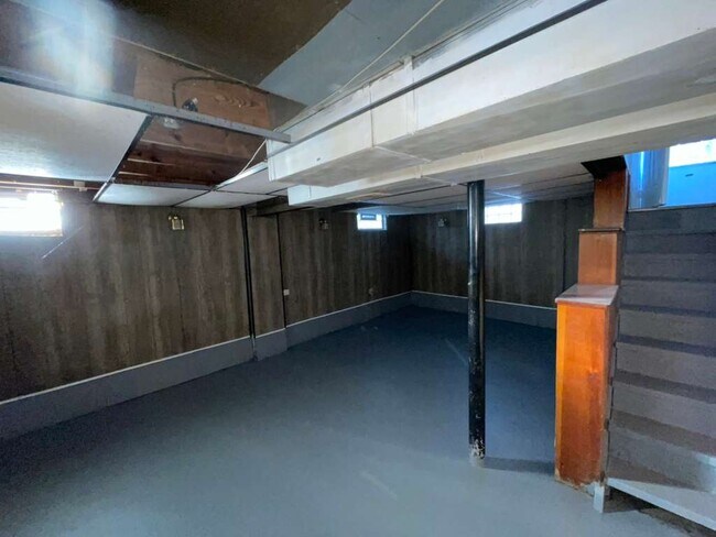 Building Photo - 20415 Goddard St