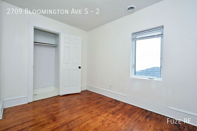 Building Photo - 2709 Bloomington Ave