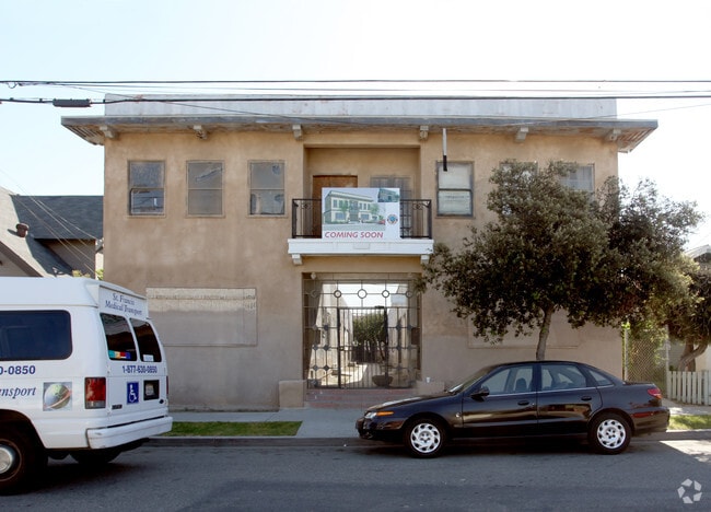 Building Photo - 1044 Maine Ave
