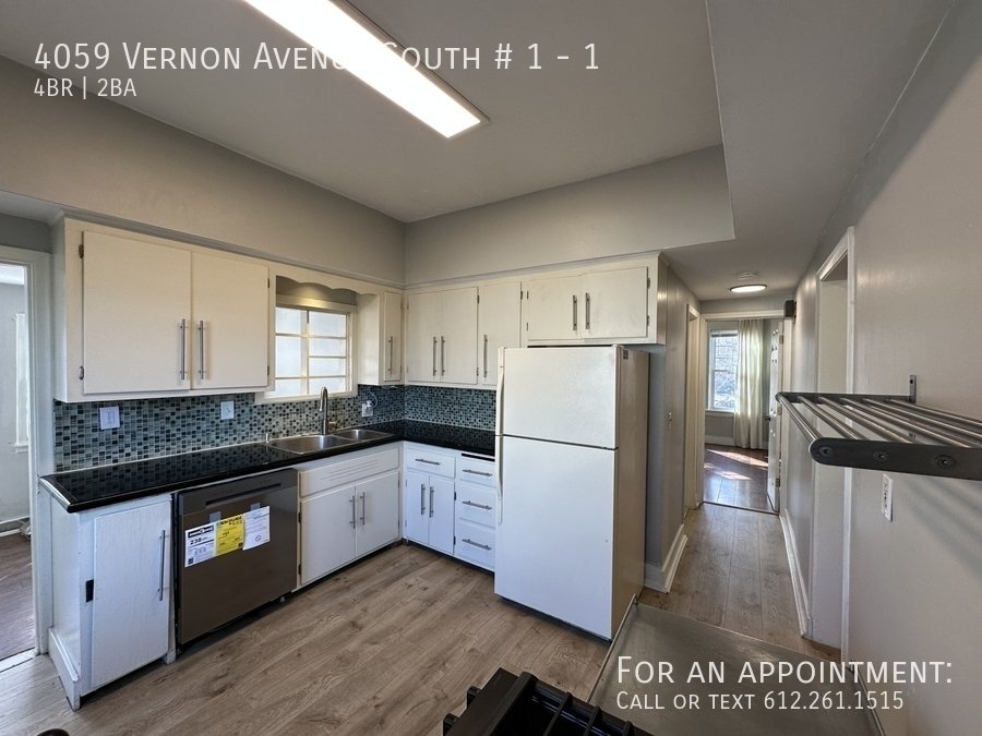 Building Photo - 4061 Vernon Ave S
