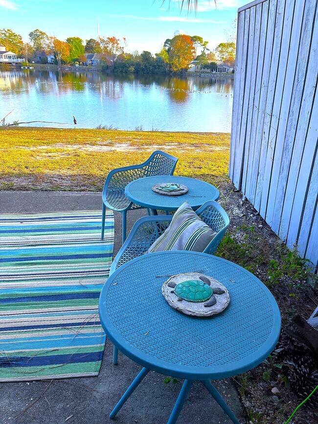 Building Photo - 1809 Crooked Pine Dr