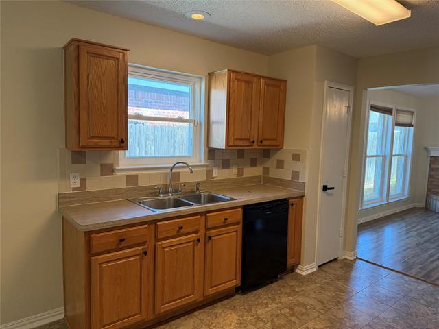 Building Photo - 6436 Stonewater Bend Trail