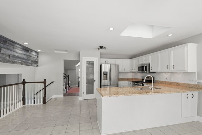 Building Photo - 790 Eastwind Dr