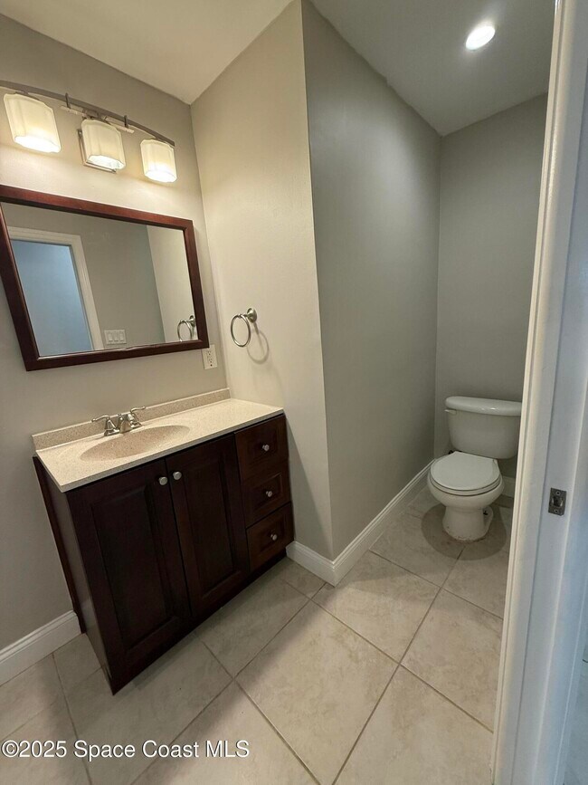 Building Photo - 4303 Yorkshire Dr