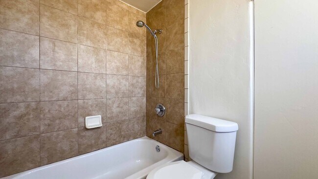 Building Photo - North Park 2BR w/ Private Patio, Walkable Location & Assigned Parking