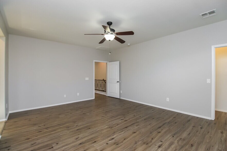 Building Photo - 3535 S Posse Trail